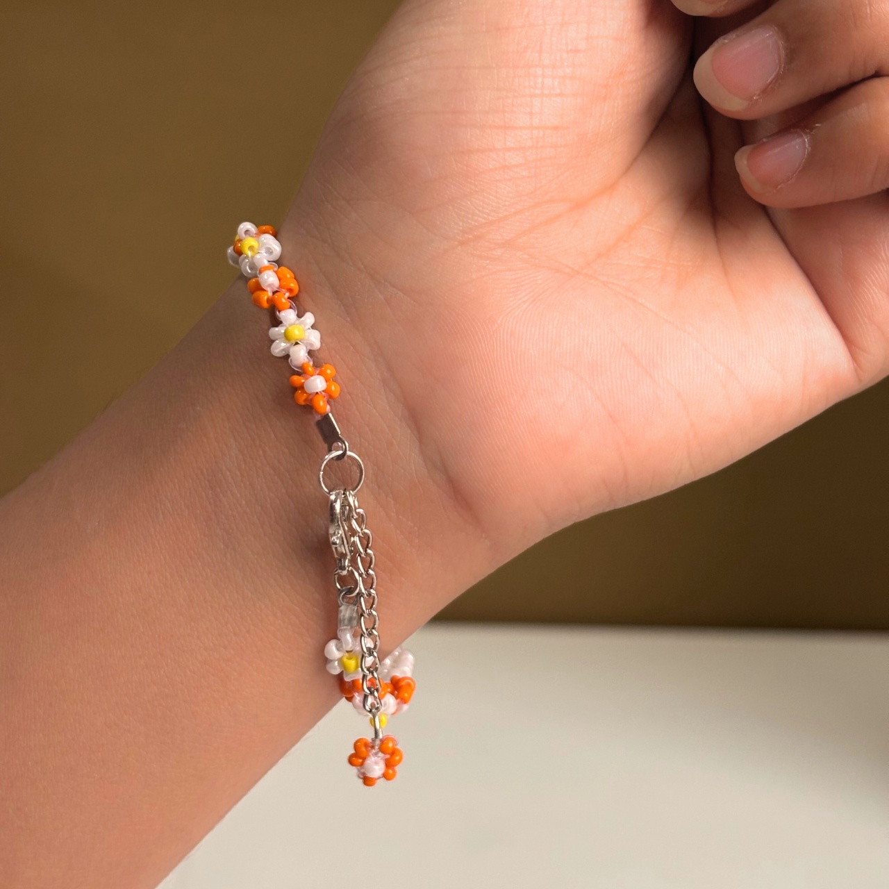 Orange & White Daisy Bracelet - Image 4